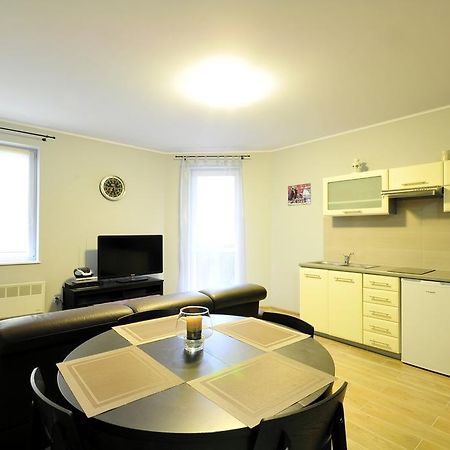 شقة Apartament Gryfa Pomorskiego مينززدرويه المظهر الخارجي الصورة